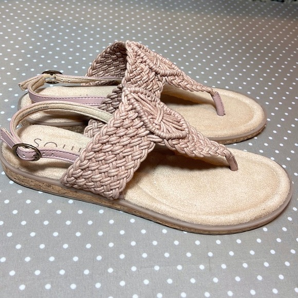 Naturalizer macrame sandals - Picture 2 of 9